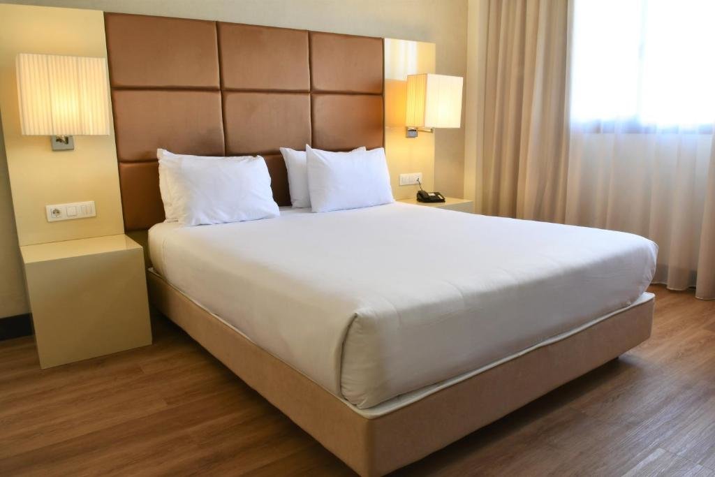 Двухместный номер Standard Holiday Inn Madrid - Las Tablas, an IHG Hotel