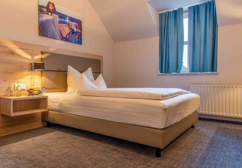 Standard Double room Hotel Haus Delecke