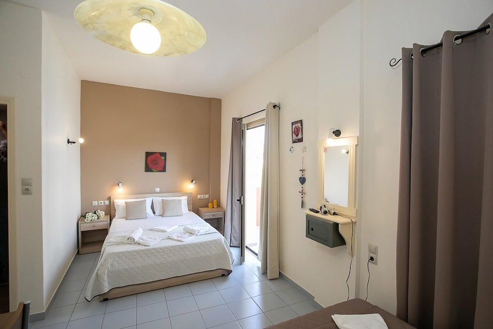 1 Bedroom Standard Triple room with balcony Rania Studios