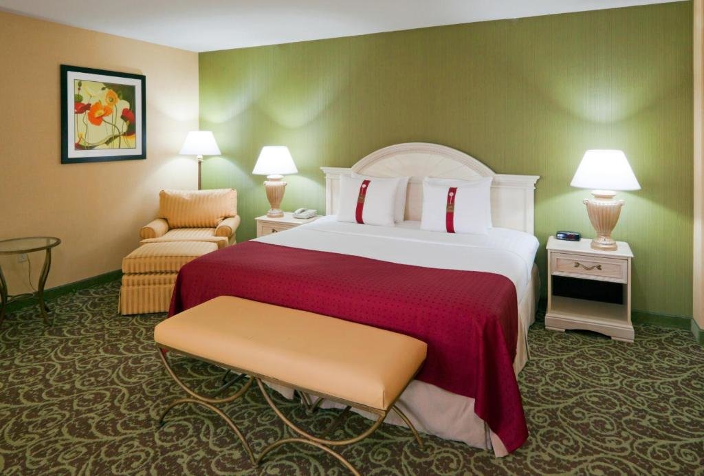 Camera Deluxe Holiday Inn Chantilly-Dulles Expo Airport, an IHG Hotel