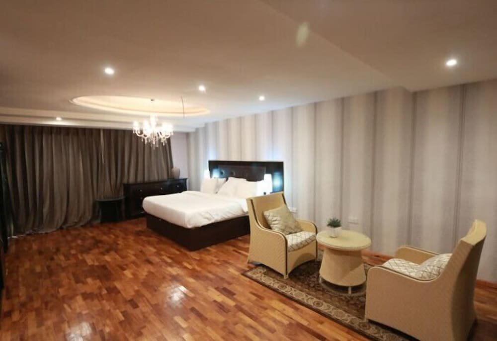Люкс Executive c 1 комнатой с видом на море Tivoli Hotel Seafront Ikoyi