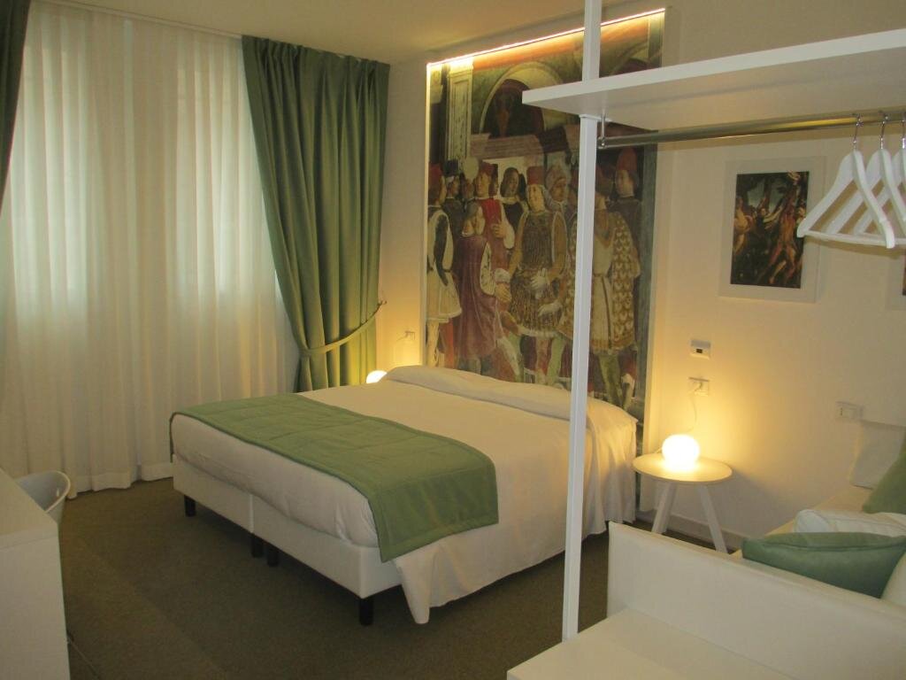 Camera Standard Ferrara Rooms