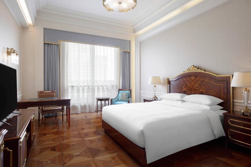 Двухместный клубный номер Standard Delta Hotels by Marriott Shanghai Baoshan