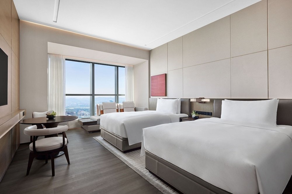 Четырёхместный номер Premium с видом на город JW Marriott Hotel Changsha