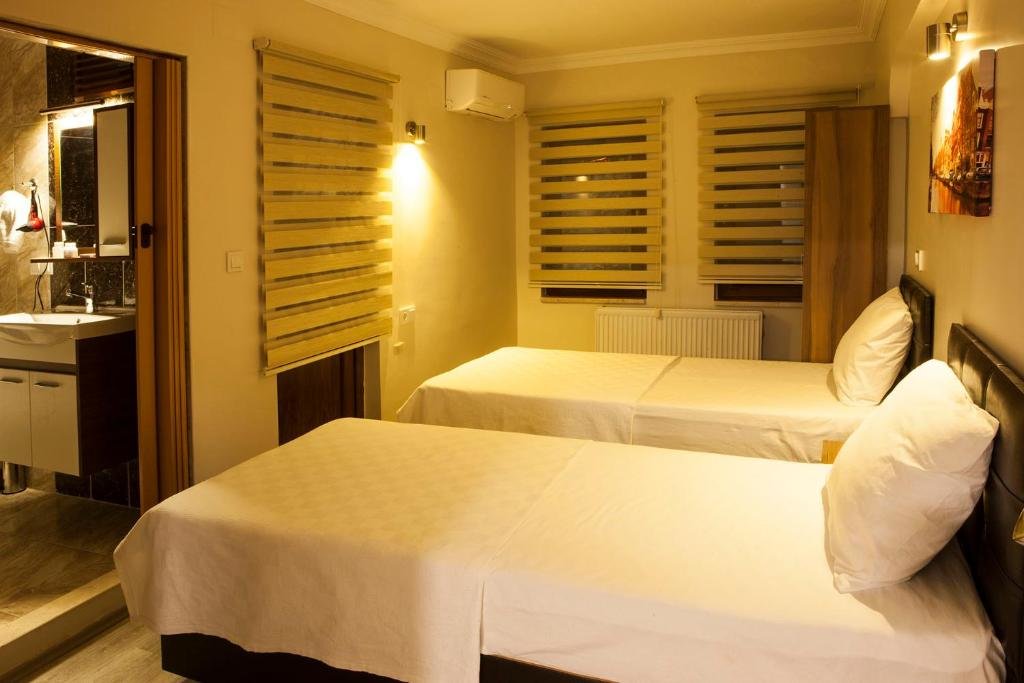 Двухместный номер Standard с видом на озеро Flora İznik Hotel & Suites
