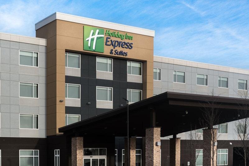 Double suite Holiday Inn Express & Suites West Edmonton - Mall Area, an IHG Hotel
