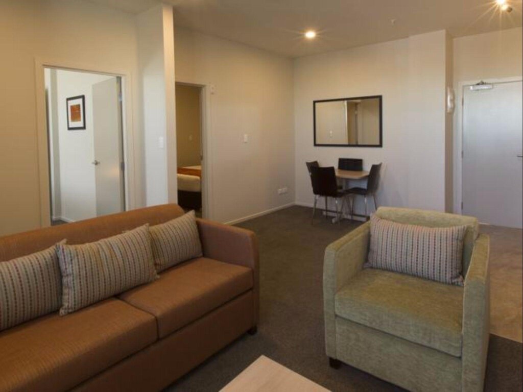 Апартаменты с 2 комнатами Ramada Suites Christchurch City