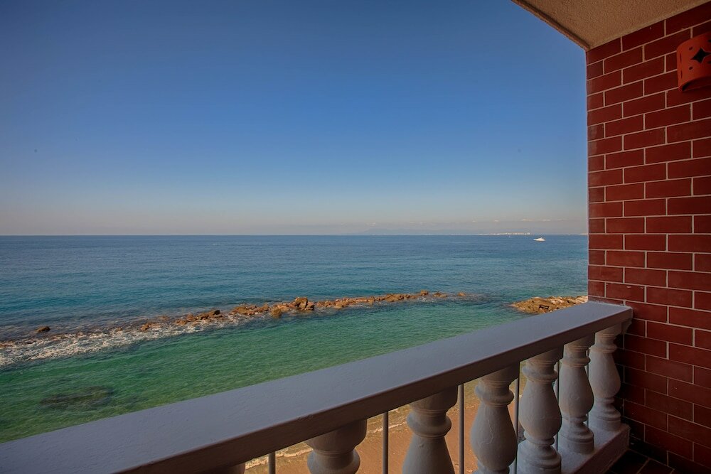 Deluxe Zimmer mit Balkon und an der Küste Costa Sur Resort by VRHost