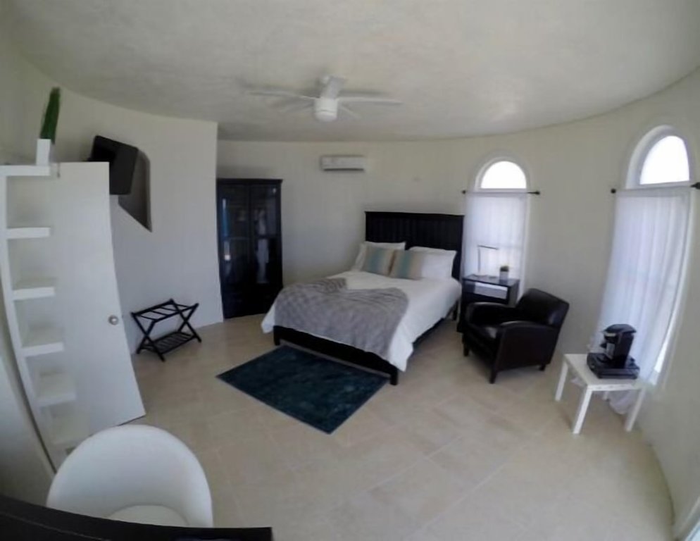 1 Bedroom Standard Double room with balcony and with ocean view Whale Point Eleuthera