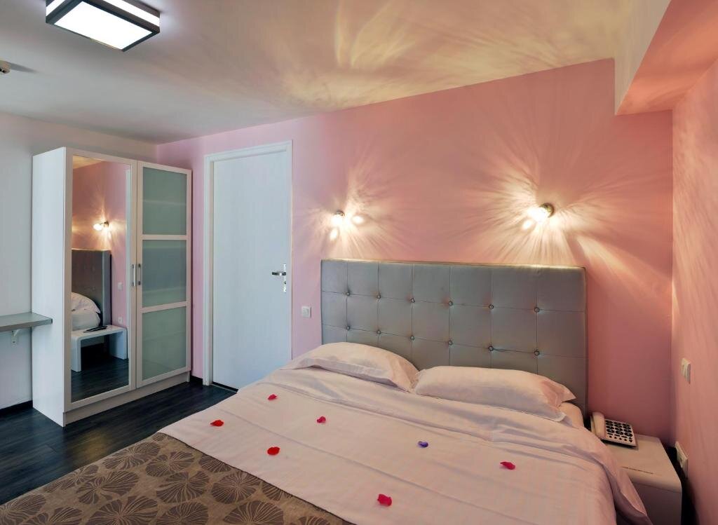 Comfort room Hôtel Arc en Ciel et SPA - Les Sables d'Olonne