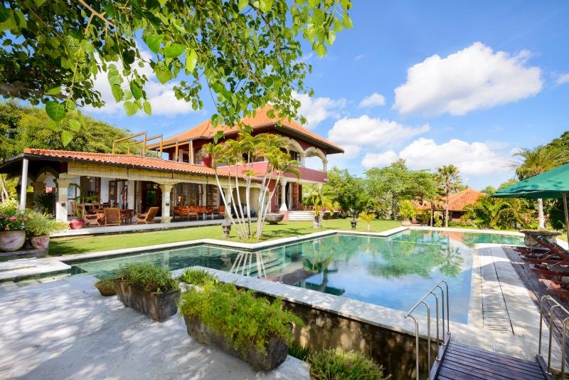 Люкс Canang Sari Uluwatu Villas Bali
