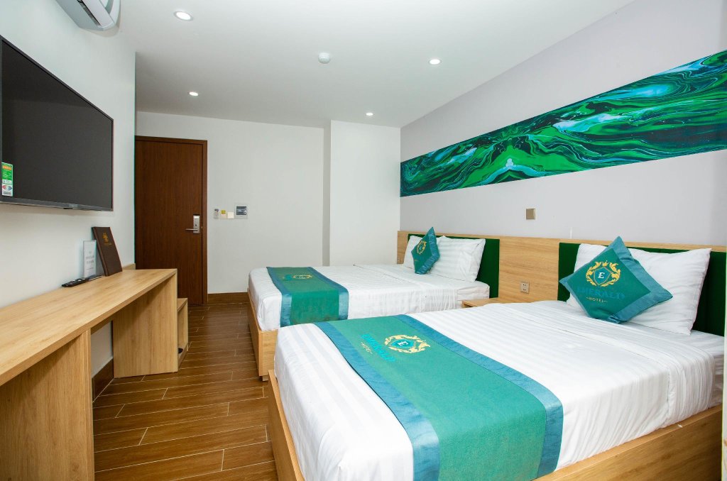 Двухместный номер Deluxe Emerald Hotel Cát Bà