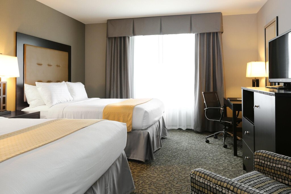 Двухместный номер Standard Holiday Inn and Suites East Peoria, an IHG Hotel