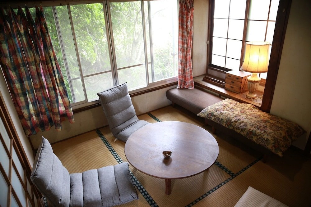 Коттедж Rokkakudo Sawada House