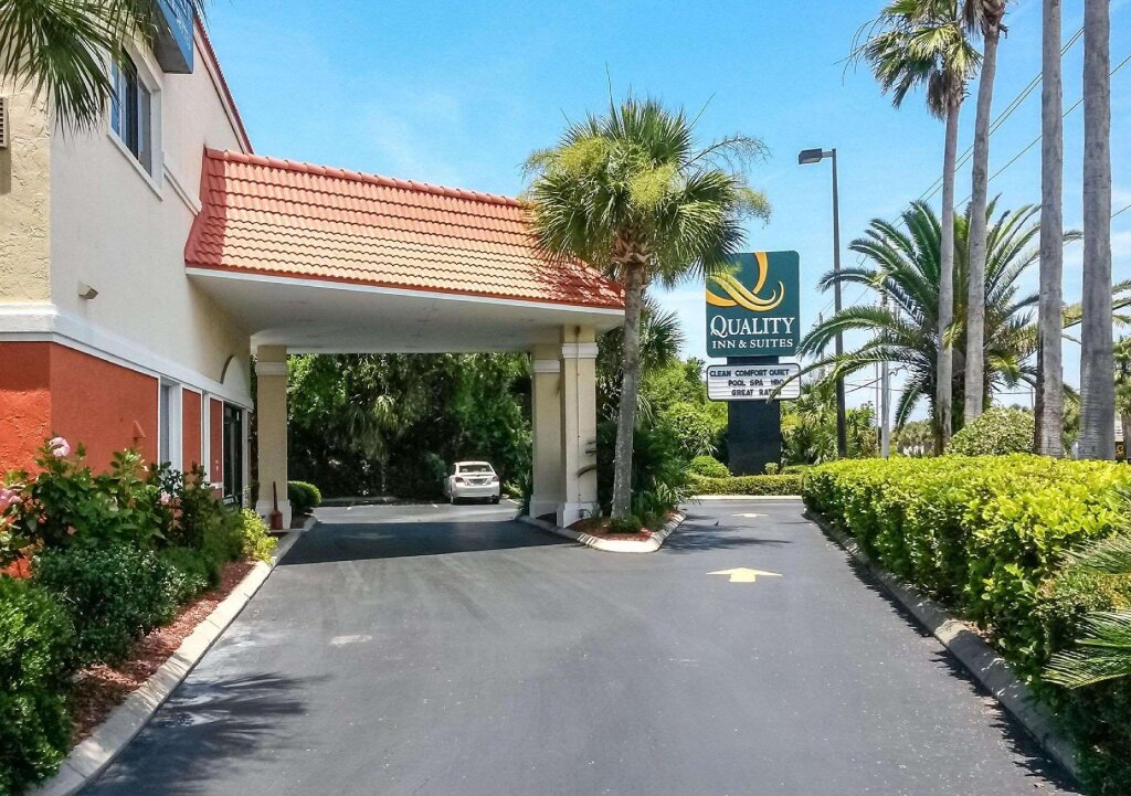 Люкс Standard Quality Inn & Suites St Augustine Beach