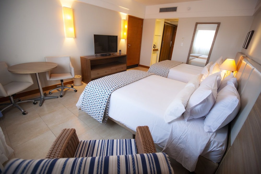 Четырёхместный номер Comfort Vidam Hotel Aracaju - Transamerica Collection