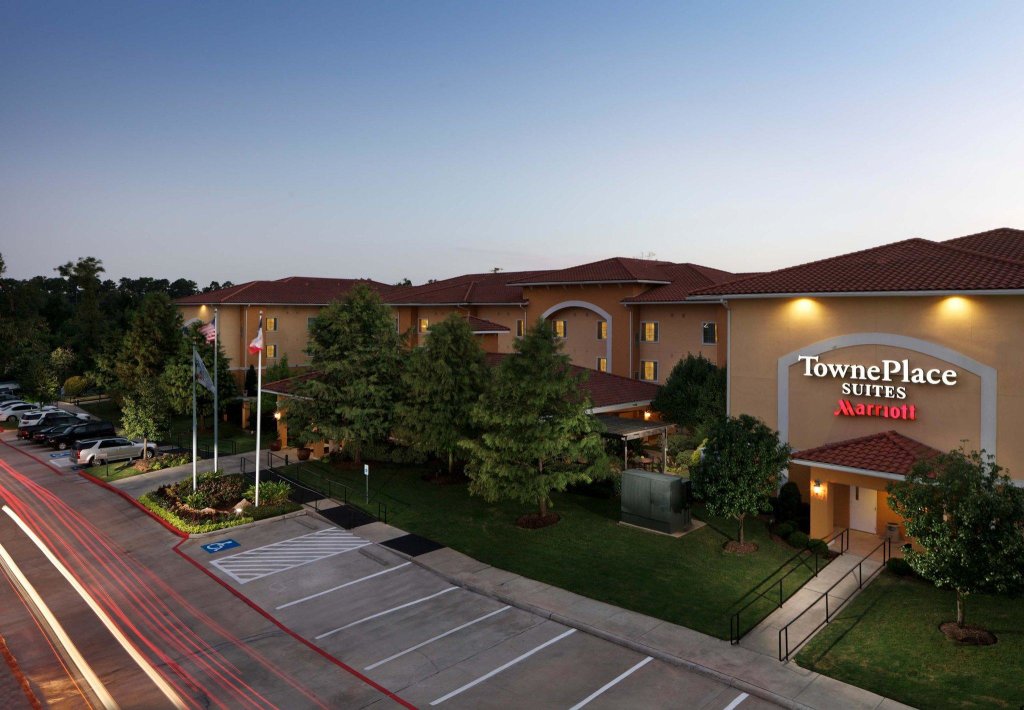 Люкс Deluxe TownePlace Suites Houston North/Shenandoah