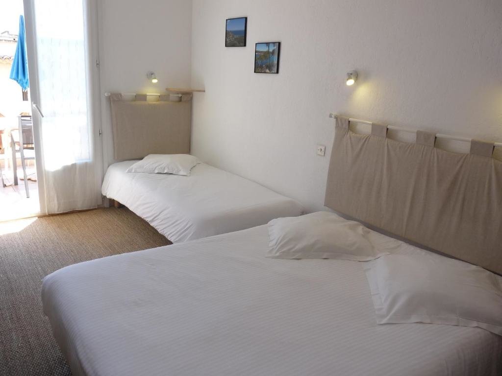 Komfort Dreier Zimmer mit Meerblick Hôtel L'Oustaou