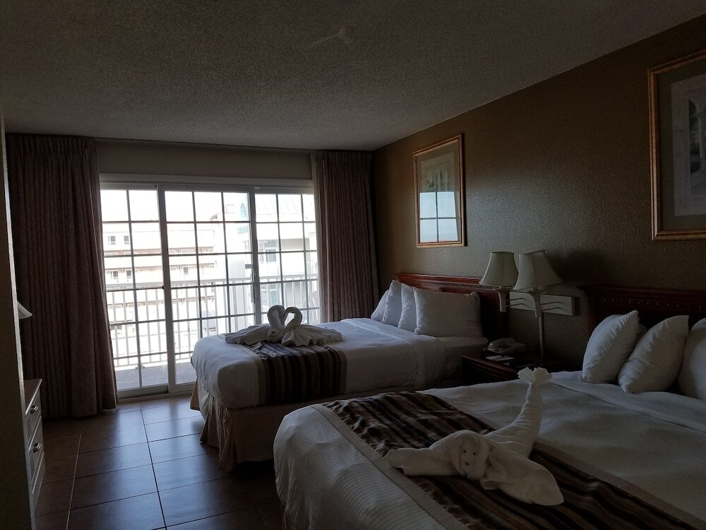 Standard room with balcony Paradise Plaza Inn