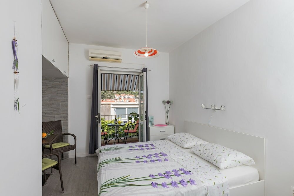 Standard Doppel Zimmer mit Balkon Guest House Bradas