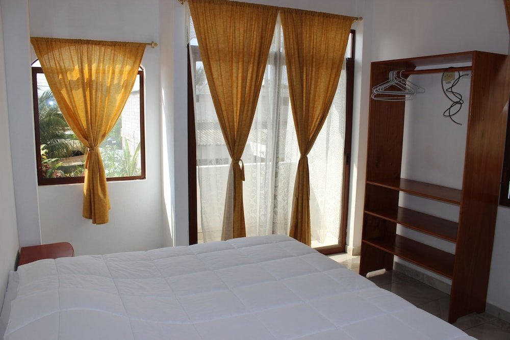 Habitación doble De lujo con balcón Galapagos Best Hostel