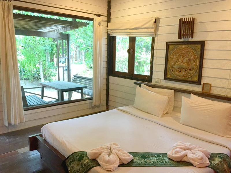 Кровать в общем номере Pang Mai Resort Hatyai