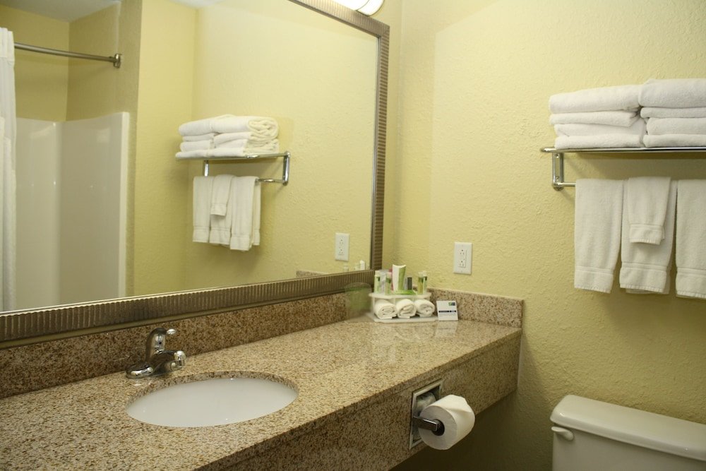 Suite Holiday Inn Express Winfield, an IHG Hotel