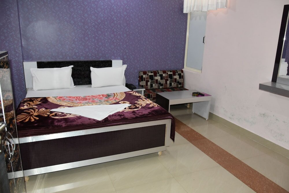 Executive Zimmer Grand Hotel Vinayak