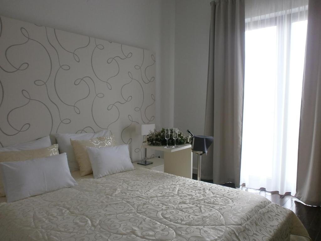 Standard Single room with balcony Zepter Hotel