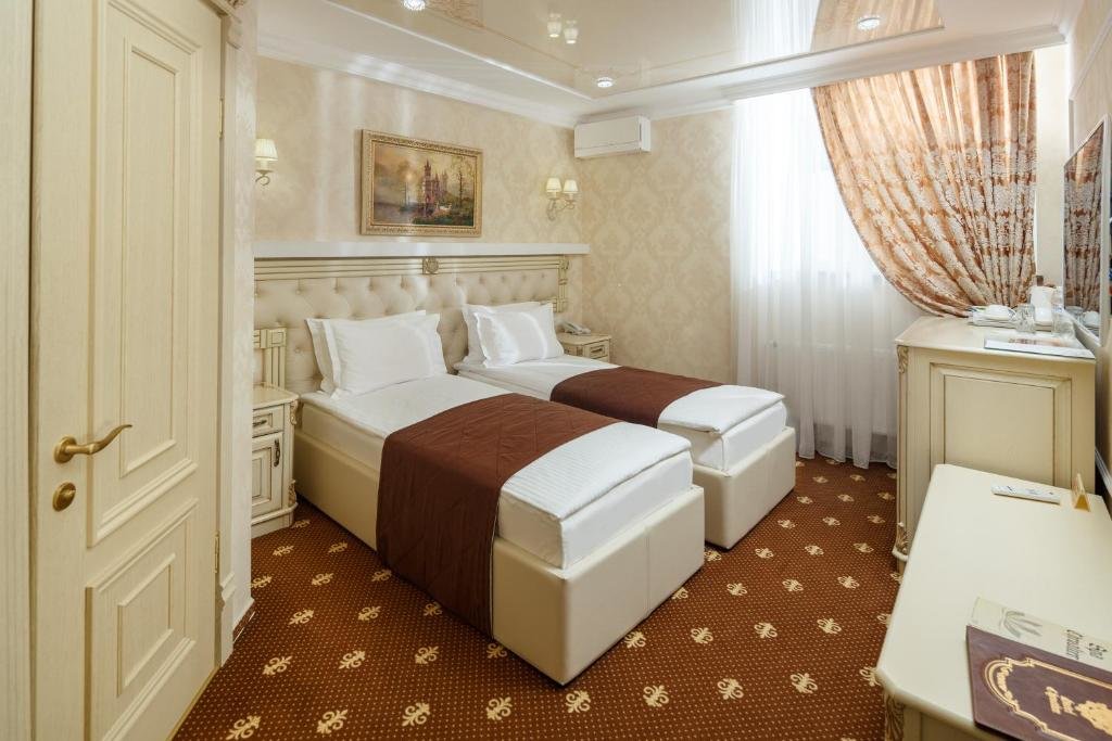 Двухместный номер Economy цокольный этаж Отель и спа «Шевалье»