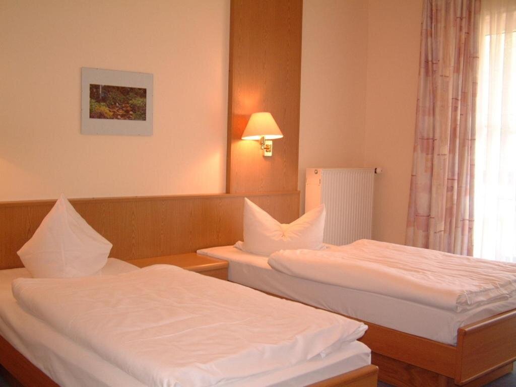 Standard room Waldhotel Hubertus