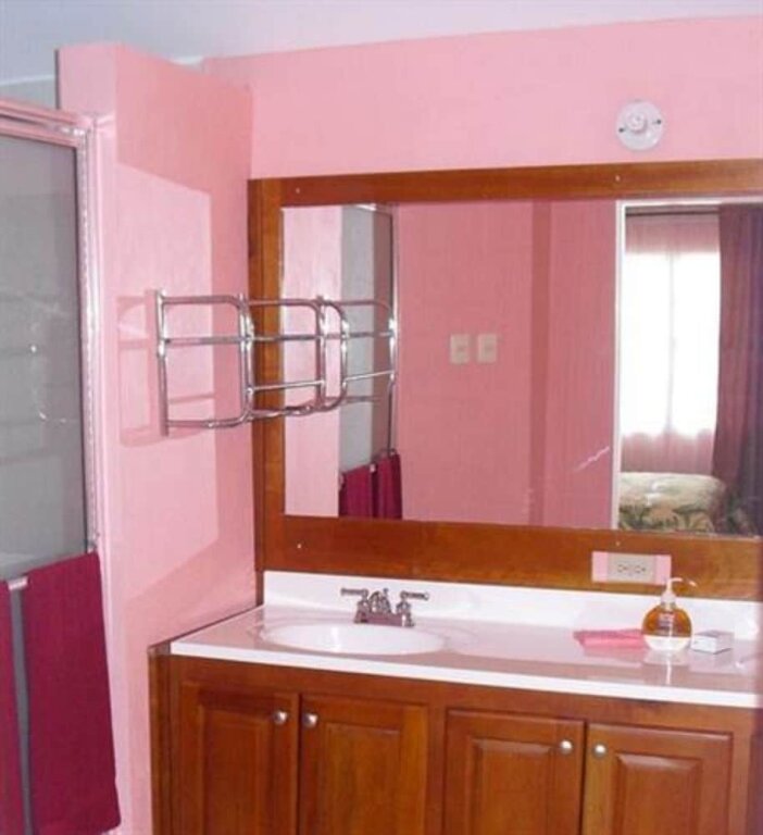 Standard Doppel Zimmer Piarco Village Suites