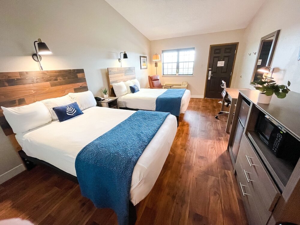 Standard Vierer Zimmer Pinemark Inn & Suites