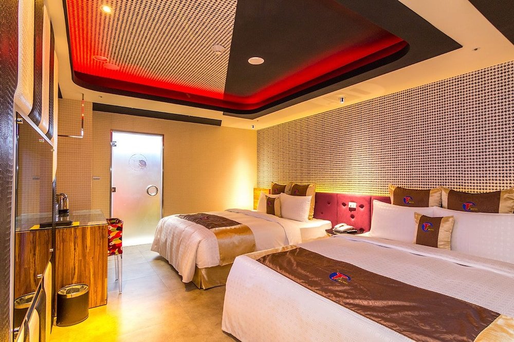 Confort quadruple chambre avec balcon Ting-Shuai Motel