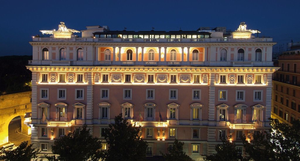 Номер Standard Rome Marriott Grand Hotel Flora