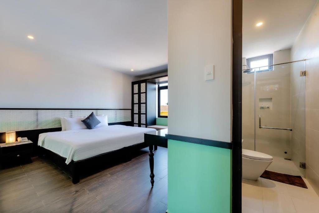Standard Double room with city view Hoi An Ivy Hotel