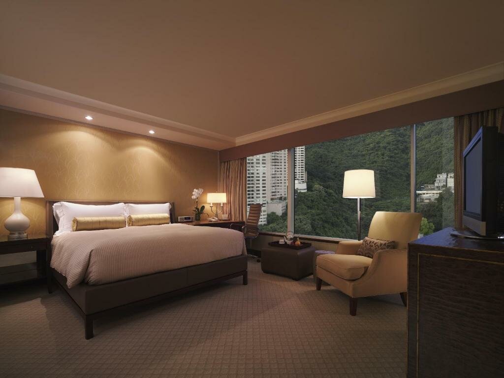 Deluxe room Conrad Hong Kong
