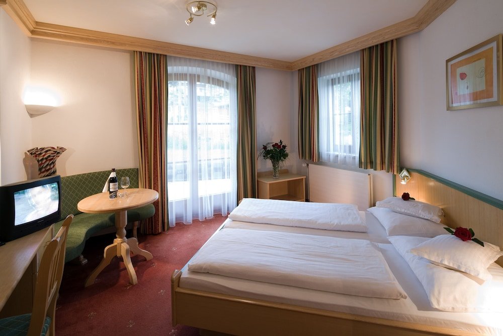 Standard Double room Hotel Gasthof Obermair