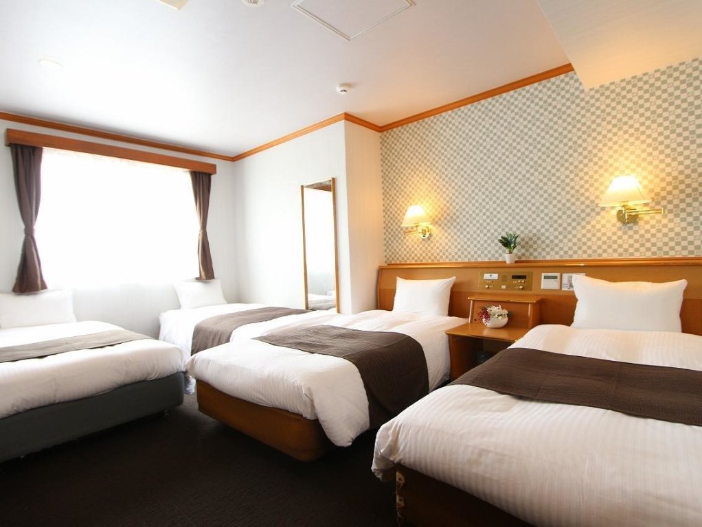 Семейный номер Standard HOTEL LiVEMAX BUDGET Okinawa Tomariko