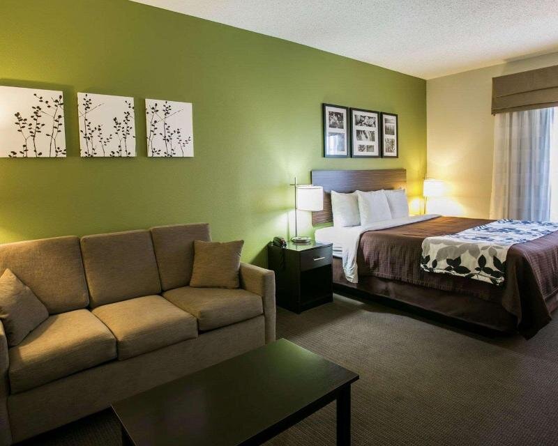 Номер Standard Sleep Inn & Suites
