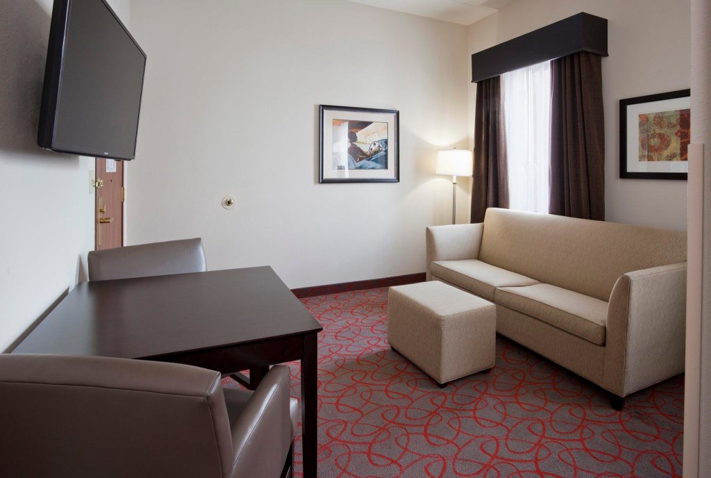 Deluxe room Holiday Inn Express & Suites Bloomington West, an IHG Hotel