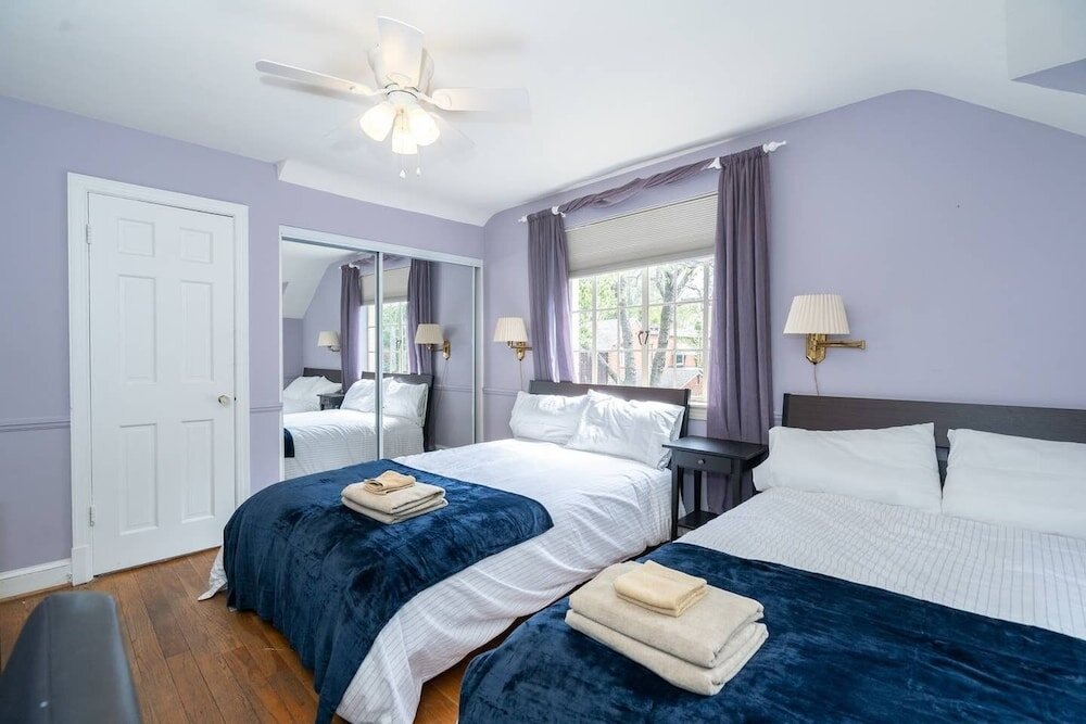 Cottage Spacious 4BR CozySuites in Old Town Alexandria