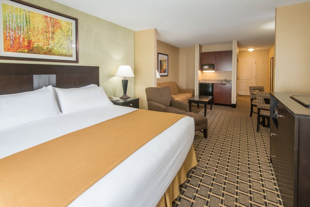 Suite 2 chambres Holiday Inn Express & Suites Sharon-Hermitage, an IHG Hotel