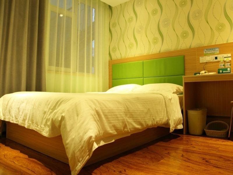 Standard Doppel Zimmer GreenTree Alliance ShanDong YanTai YingChun Street Green Homeland Hotel