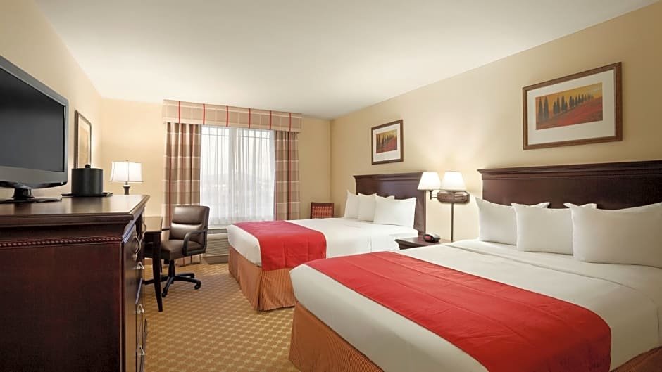 Двухместный люкс Holiday Inn & Suites - Barstow, an IHG Hotel