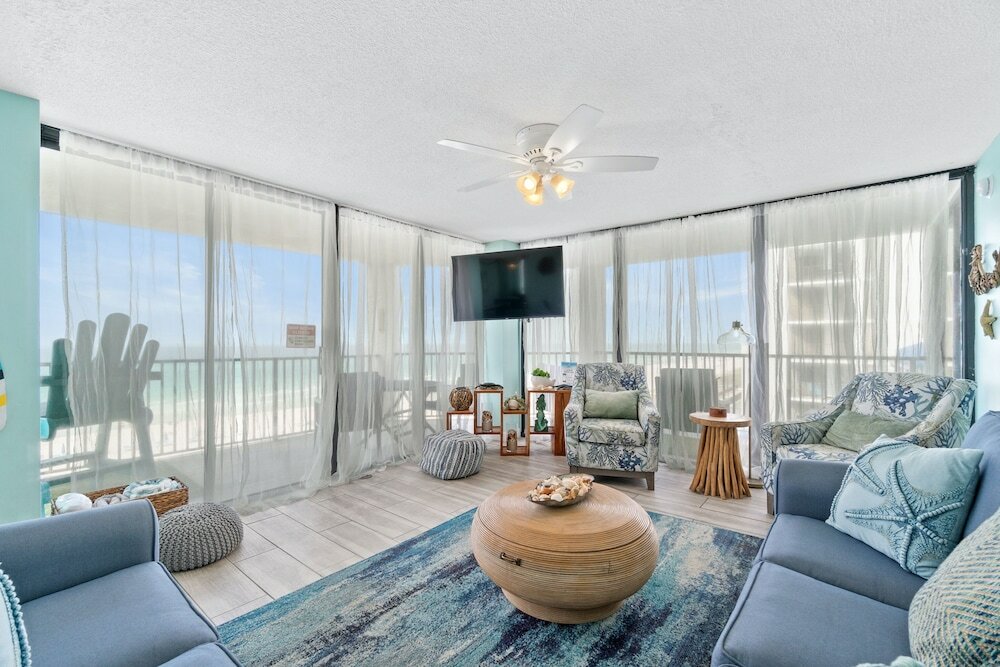 Номер Standard с 3 комнатами с балконом и с видом на океан AquaVista Beach Resort by Panhandle Getaways