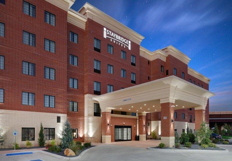 Номер Standard Staybridge Suites - Oklahoma City - Downtown, an IHG Hotel