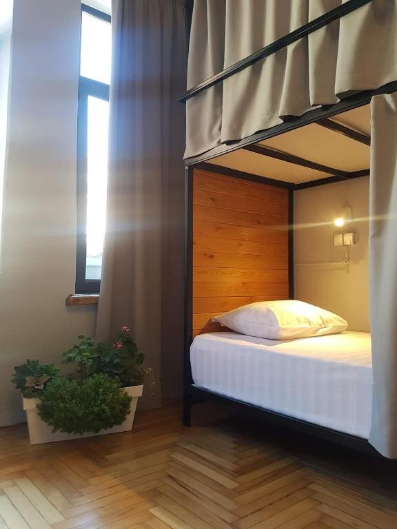 Bett im Wohnheim Hostel Old Batumi