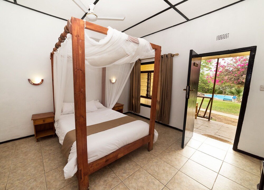 Standard Double room with garden view Safari Beach Lodge