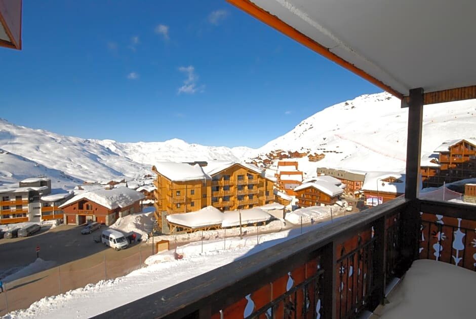 Двухместный номер Superior с балконом Hôtel Le Sherpa Val Thorens